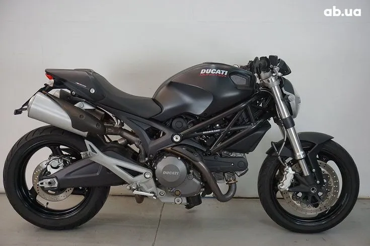 Ducati Monster Image 3